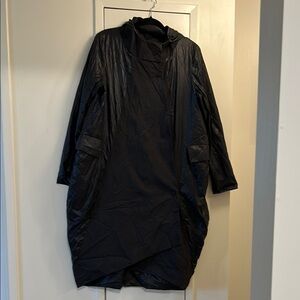 Mouse Ji Women's Black Hooded Jacket NWOT